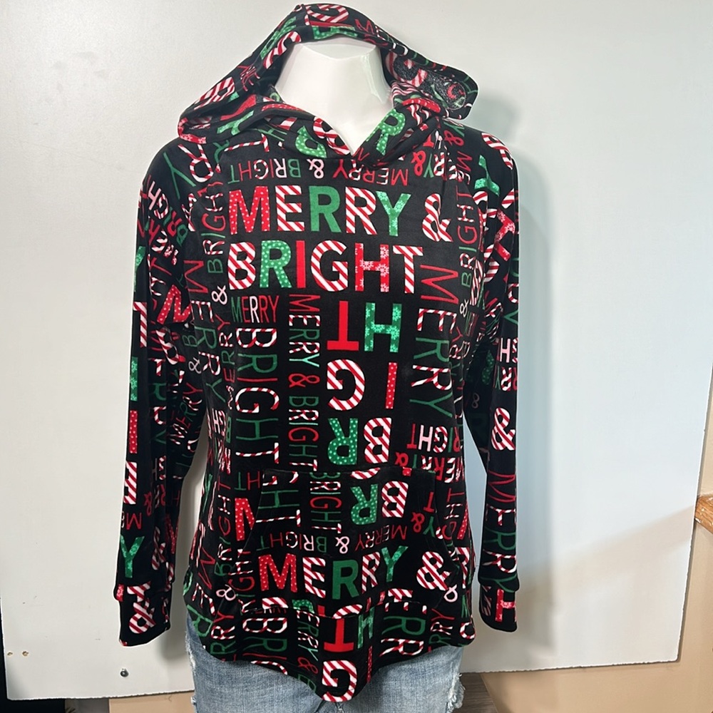 NO BOUNDARIES CHRISTMAS PULLOVER MERRY CHRISTMAS HOODIE SIZE  L 11-13